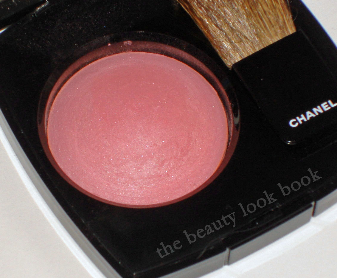 Chanel Pink Explosion 64 Joues Contraste - The Beauty Look Book